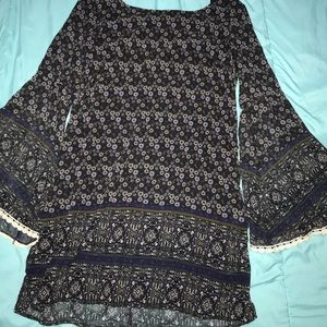 Floral dress angel wing sleeves